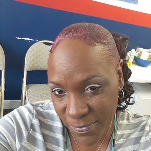 Meet your Posher, Ella